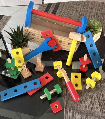 Boîte à outils en bois