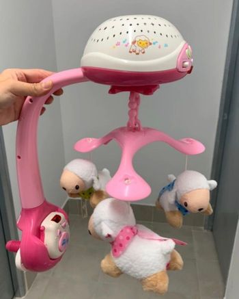 Mobile lumineux Vtech + téléphone Vtech en don