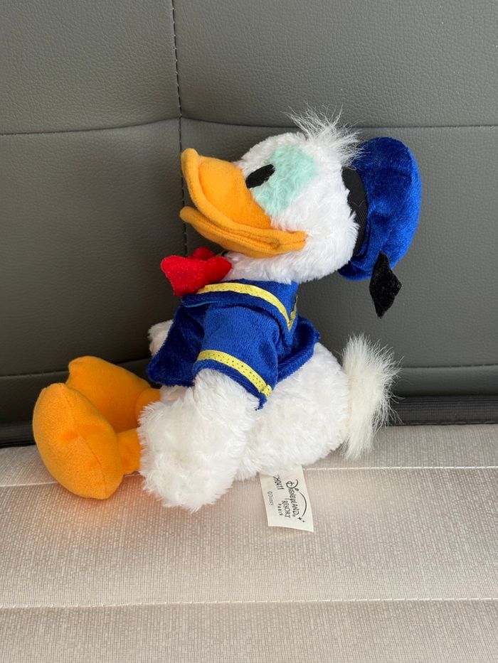 Petite peluche Donald Duck de Disneyland Resort Paris - photo numéro 2