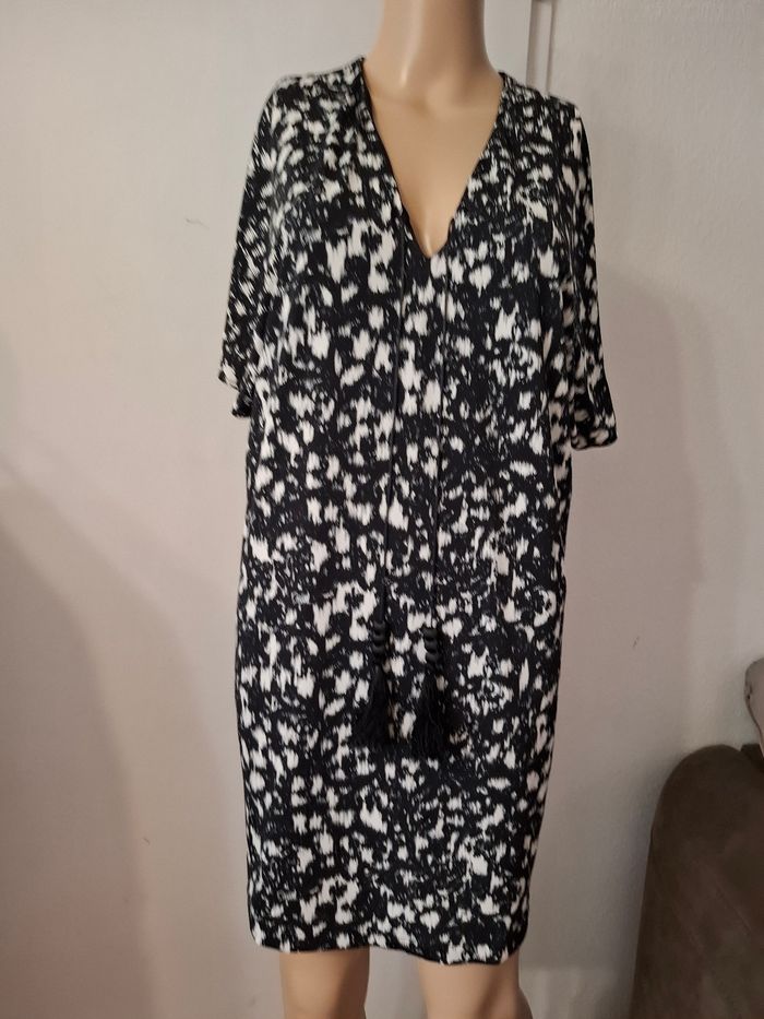 Robe vestido dress mango taille 34 en très bon état - photo numéro 2