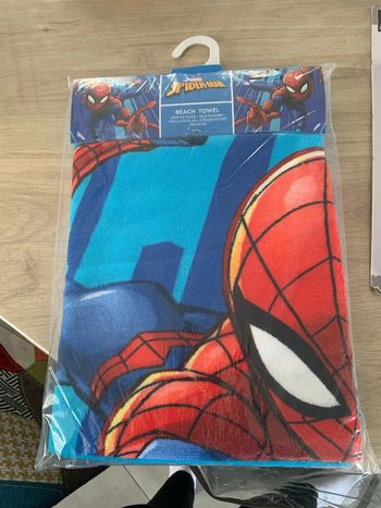 serviette de plage Spiderman