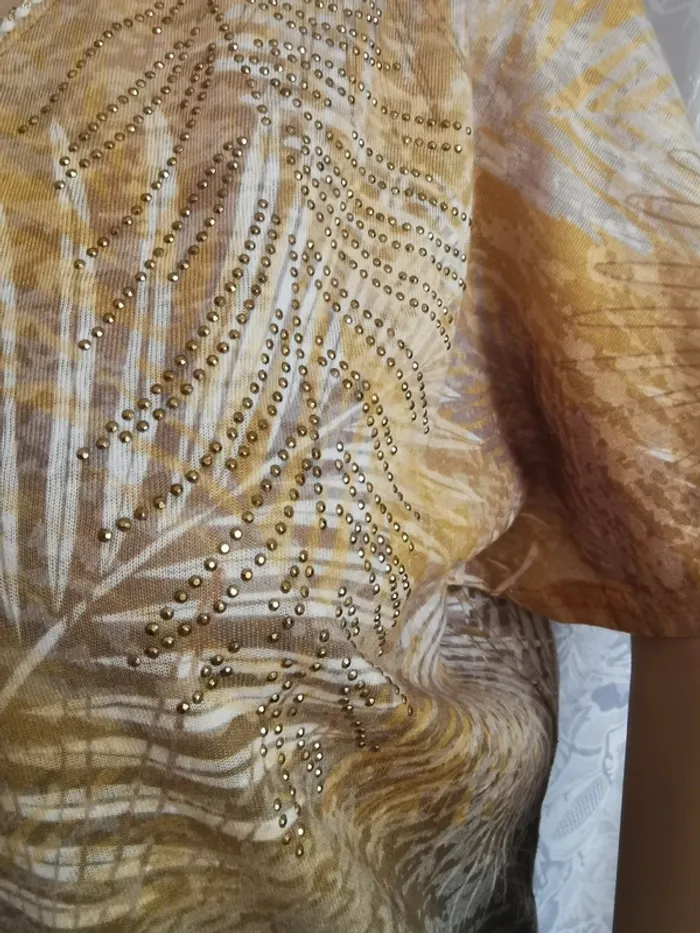 Blouse. Jaune.Kaki. Taille 40 - photo numéro 4