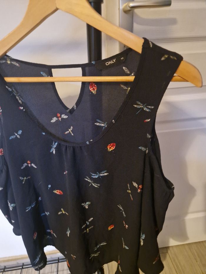 Top épaule dénudé - photo numéro 3