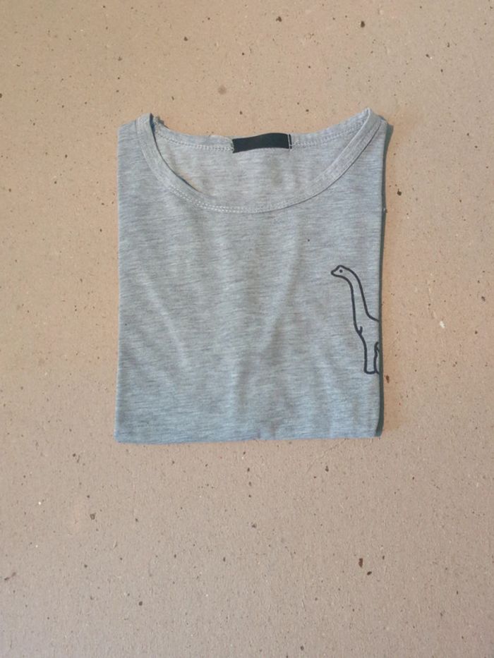 T-shirt imprimé dinosaure - photo numéro 2