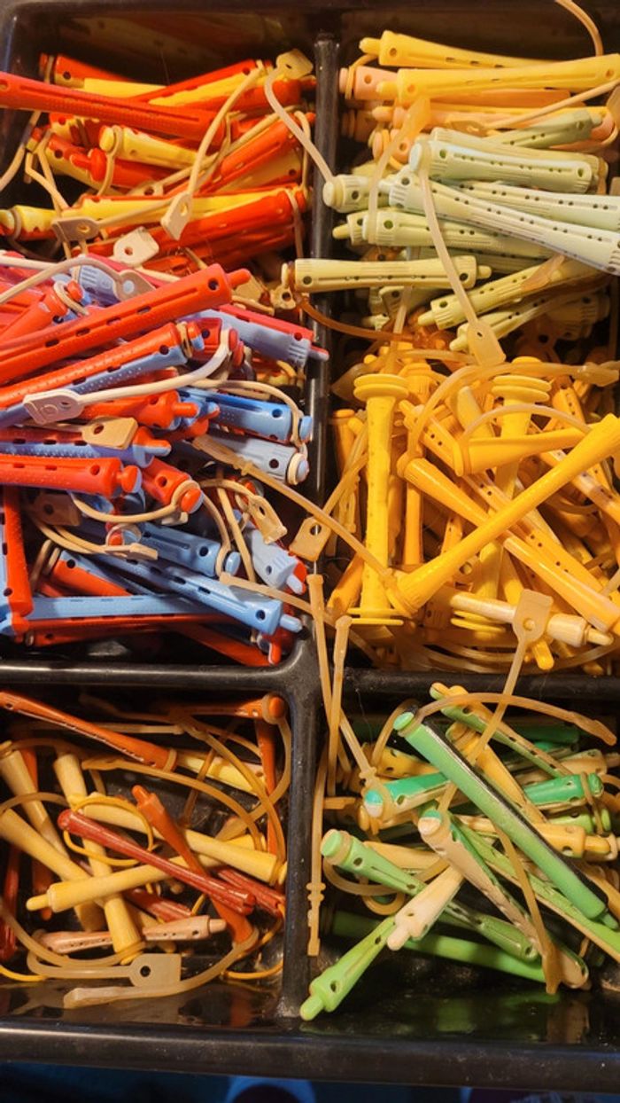 Gros lot de bigoudis - photo numéro 2