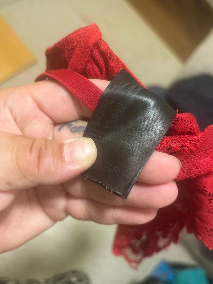Brassière taille 75c marque h&m - photo numéro 3