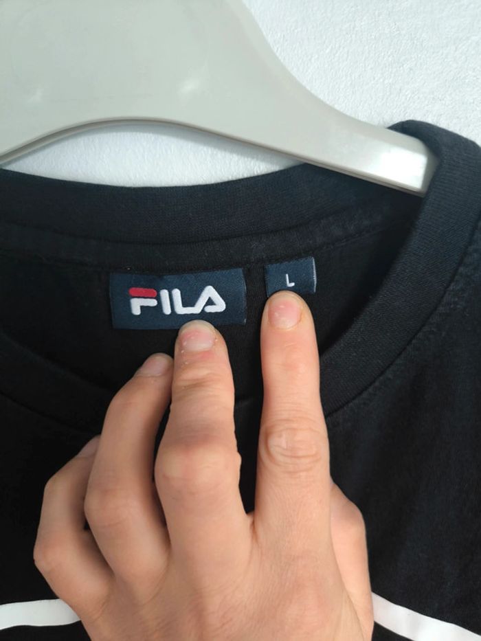 Tee shirt fila noir taille L - photo numéro 3