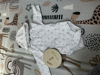 Body avec bonnet