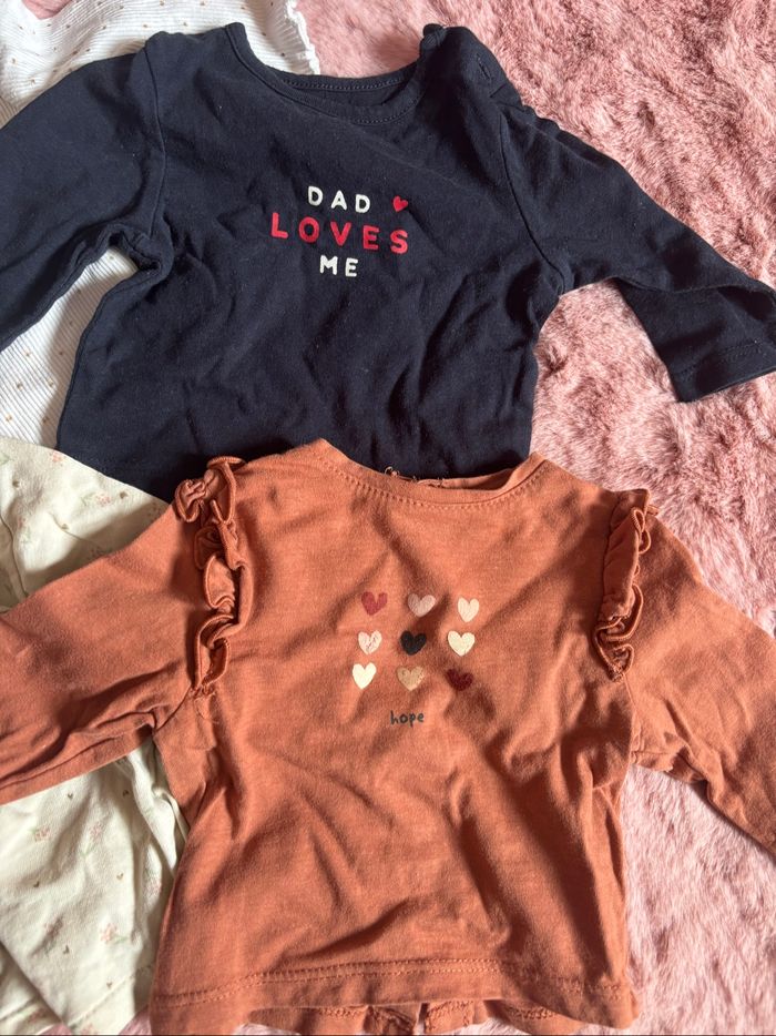 Lots t-shirt 1 mois - photo numéro 2