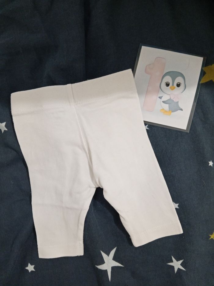 Legging blanc (2) _ 1 mois - photo numéro 2
