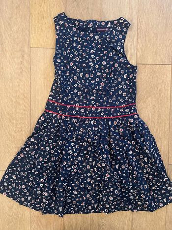 Vend robe sergent majeur 9 ans bleu marine neuf sans étiquette