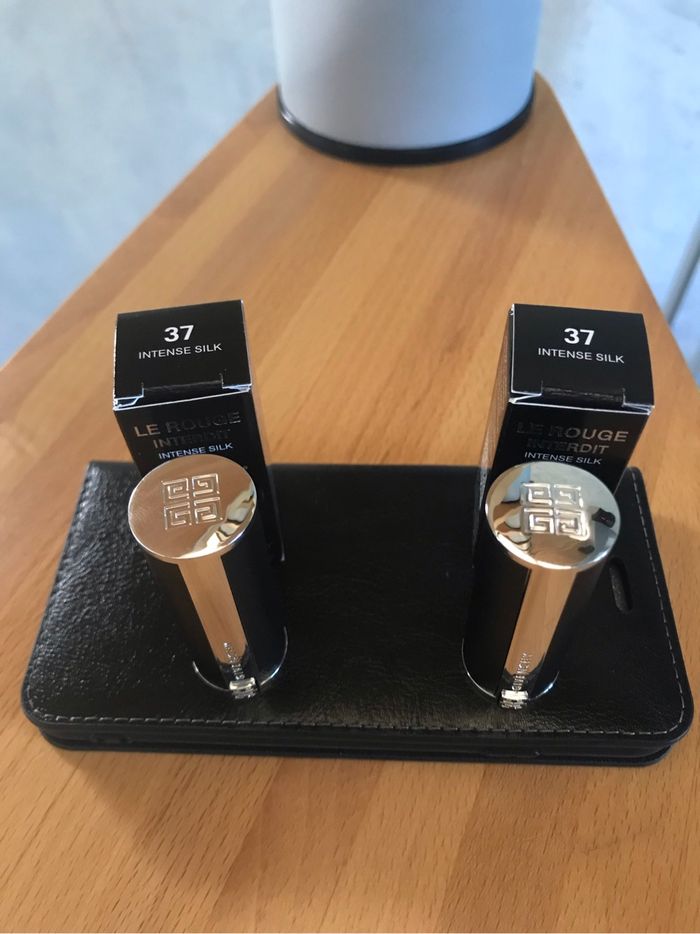 Givenchy Le rouge Interdit x 2 💄 - photo numéro 3