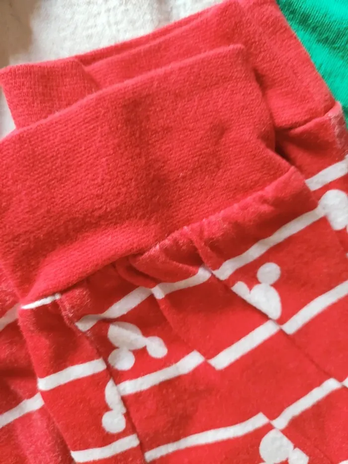 🎄 ensemble pyjama Mickey Noël 🫎 6/7 ans - photo numéro 8