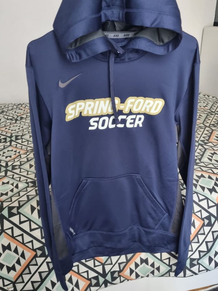 Pull Nike - photo numéro 4