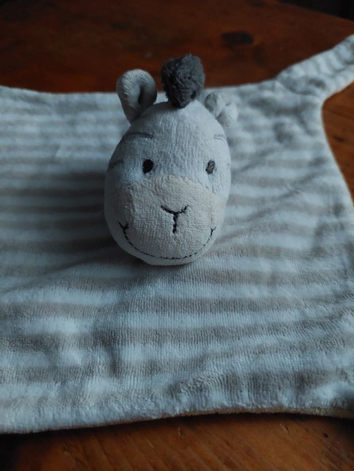 Doudou plat zèbre Babou - photo numéro 2