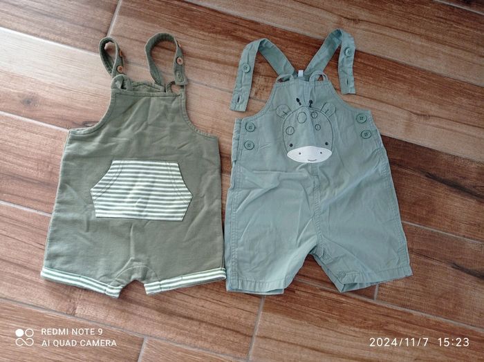 Lot 2 salopettes kaki et vert d'eau 12/18 mois