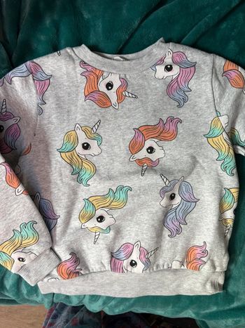 Sweat licorne 7-8 ans