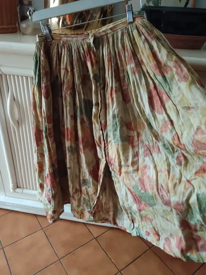 Jupe vintage plein sur taille 40 - photo numéro 2