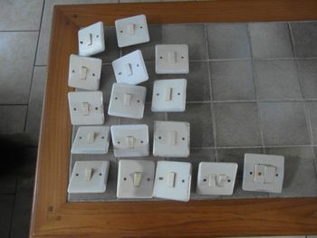 lot 16 interrupteurs