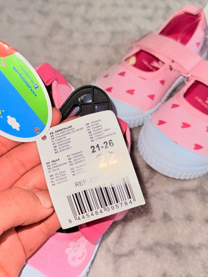 Lot de chaussure bébé fille été neuf t22 - photo numéro 4