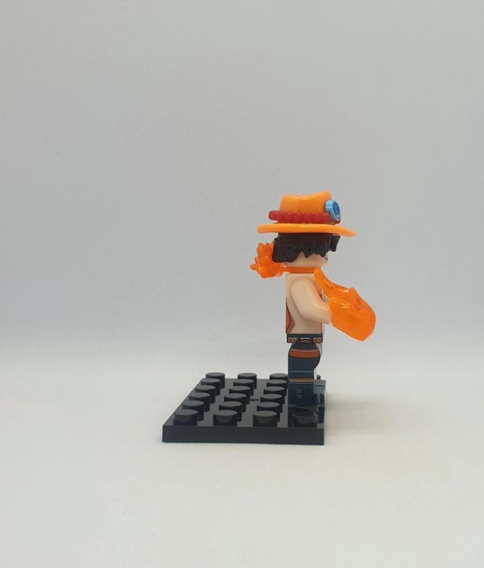 🌊 Figurine One Piece - Portgas D. Ace - (Style Lego) 🌊 - photo numéro 4