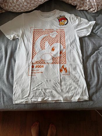 Tee-shirt Salameche Pokémon taille M neuf