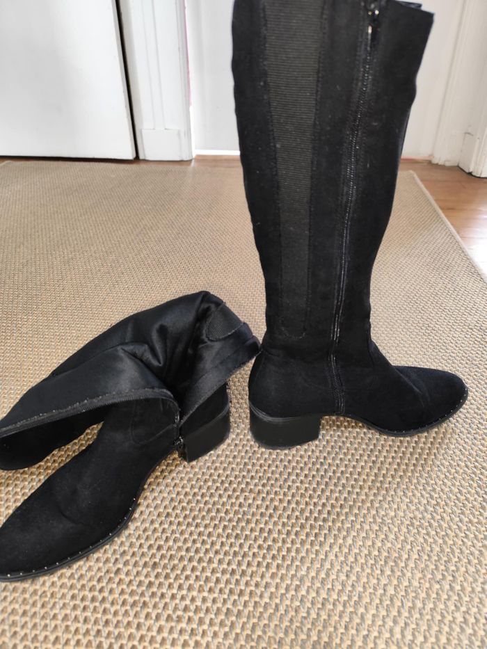 Paire de bottes noires Kiabi , pointure 39 , bon état - photo numéro 3