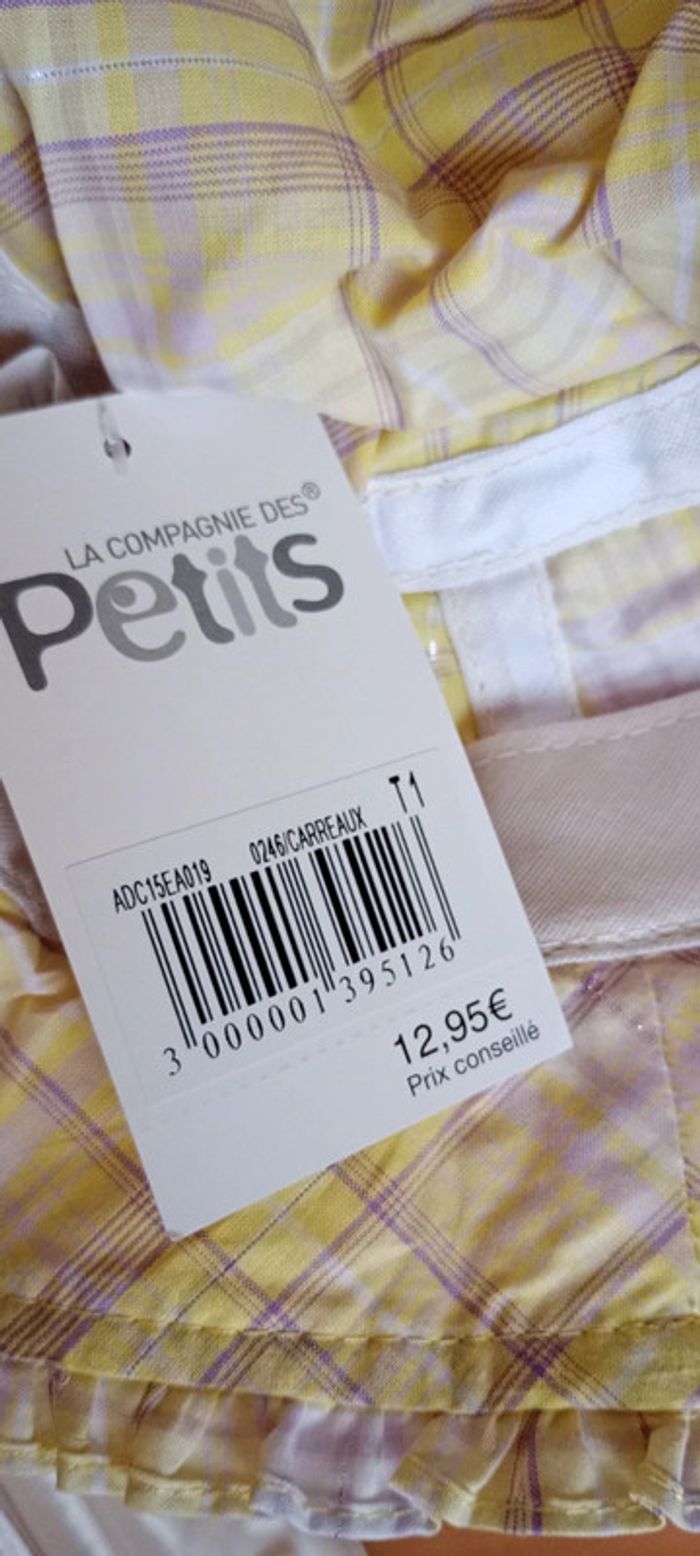 Chapeau jaune T 1 neuf - photo numéro 5