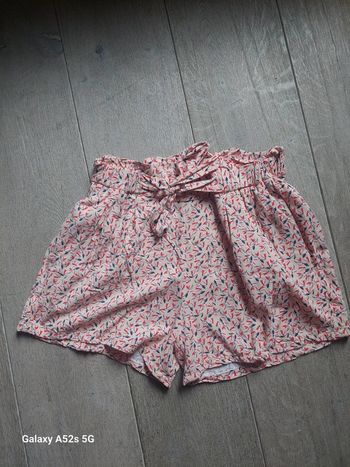 Short fleuri ample Camaieu taille M