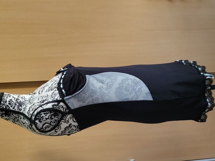 Nuisette NEUVE taille 38, 90D - photo numéro 8