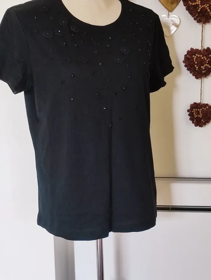 💋 tee shirt fleur 🌸 Strass ton sur ton 💎