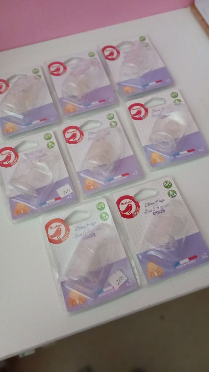 Tetine biberon universelle 0/6 mois et 6/12 mois