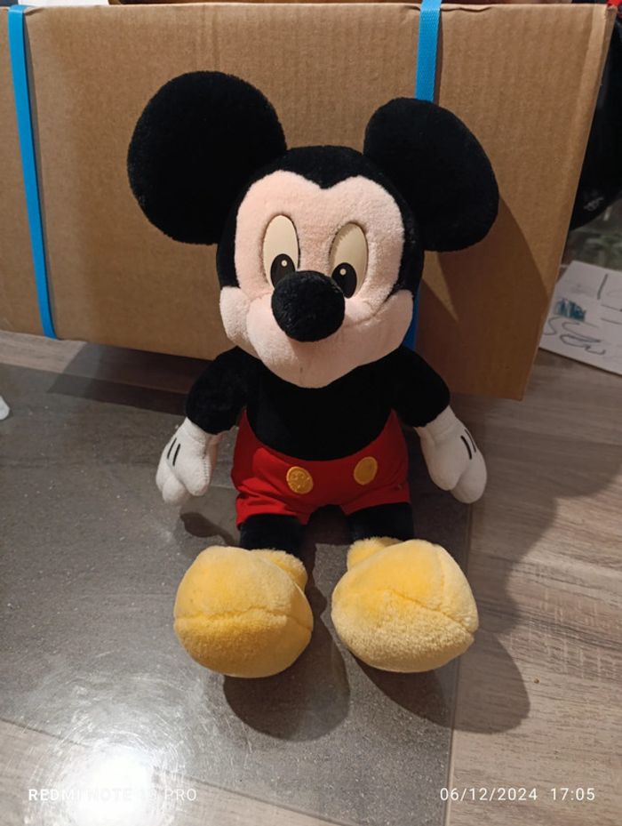 Mickey 42 cm neuf - photo numéro 2