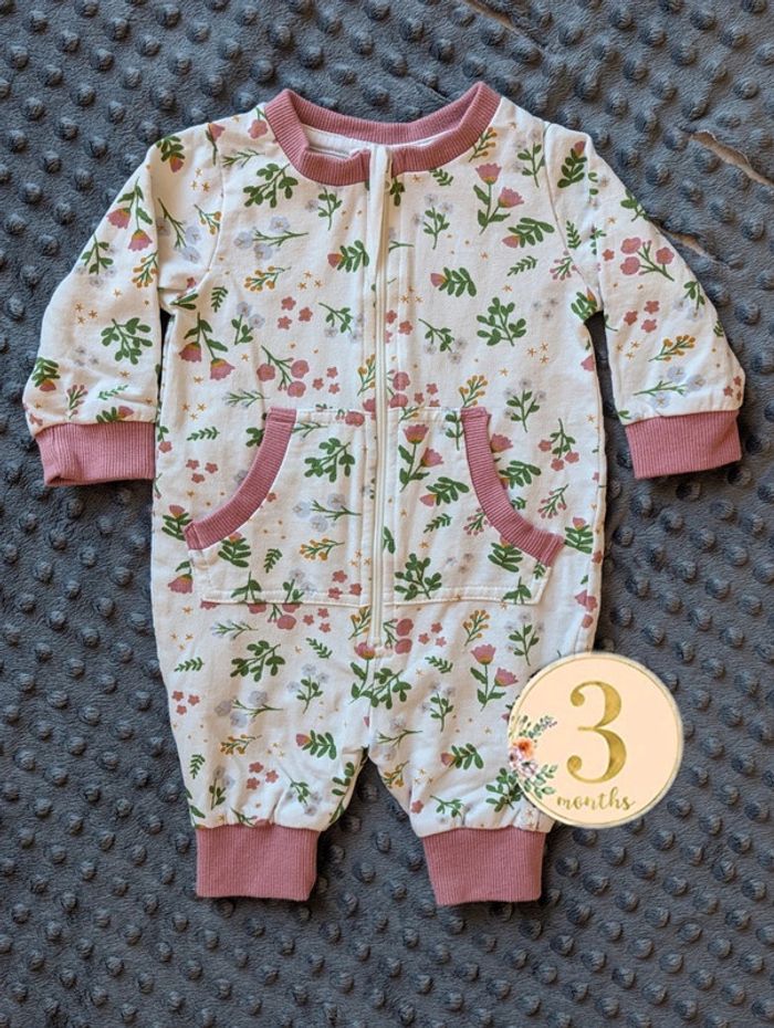 grenouillère bébé à fleurs - taille 62 cm - excellent état