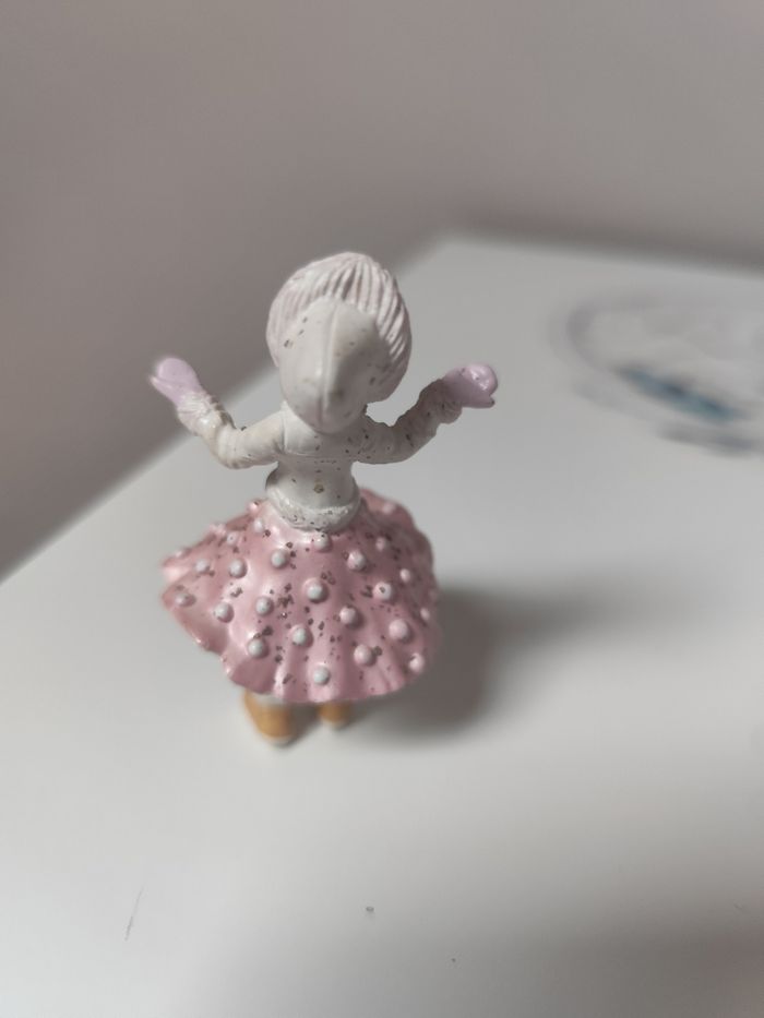 Figurine petite fille enchantée - Papo - photo numéro 2
