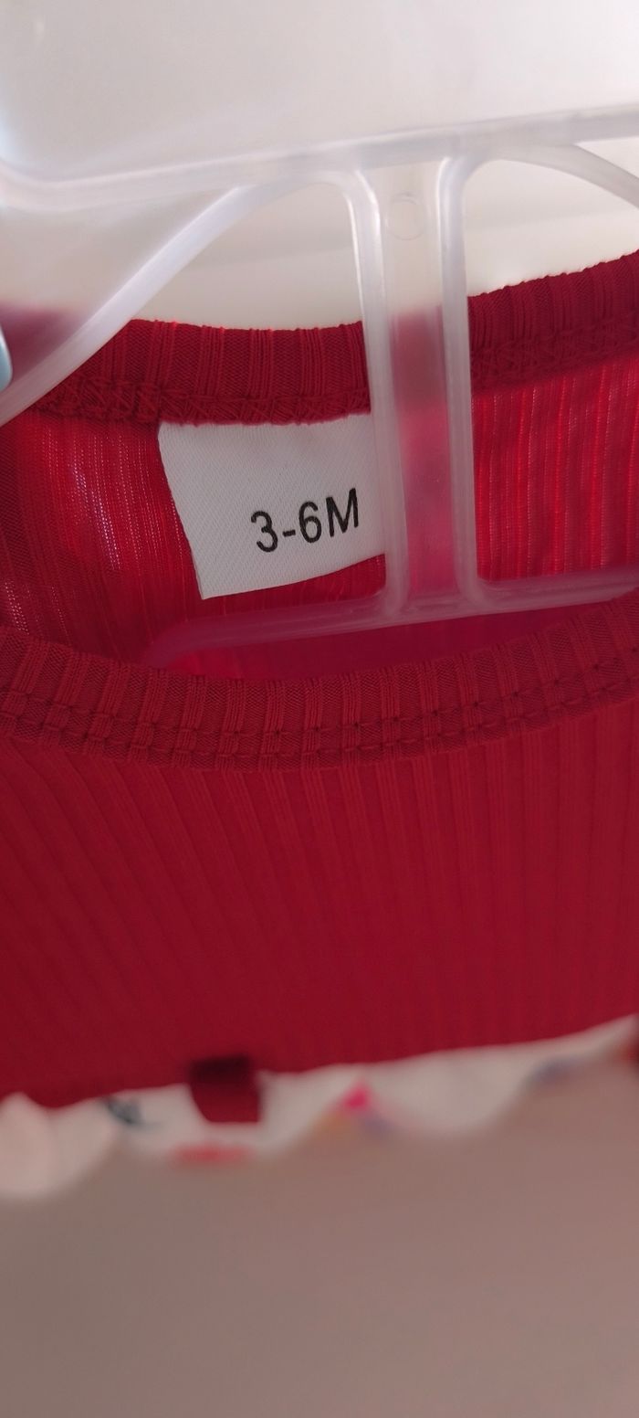 Robe bébé fille 3-6 mois neuve - photo numéro 2