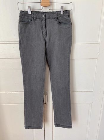 Slim gris Cyrillus 14 ans