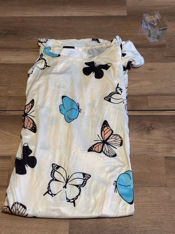 Je vend un lot de 3 chemise de nuit femme taille 2XL  neuf sans étiquette 