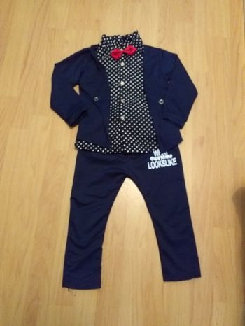 Ensemble pantalon + veste pour les fêtes 3 ans