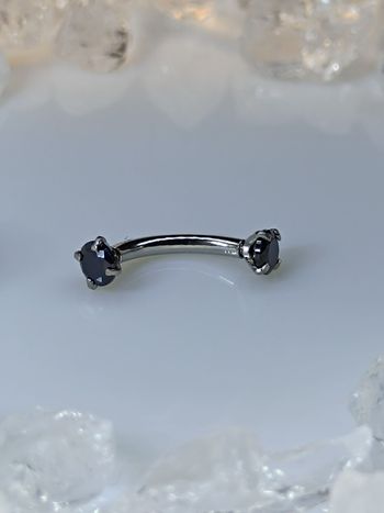 Piercing d Arcade sourcil Banane Metal Acier broche double Strass Rond Oeil de Chat vissable noir