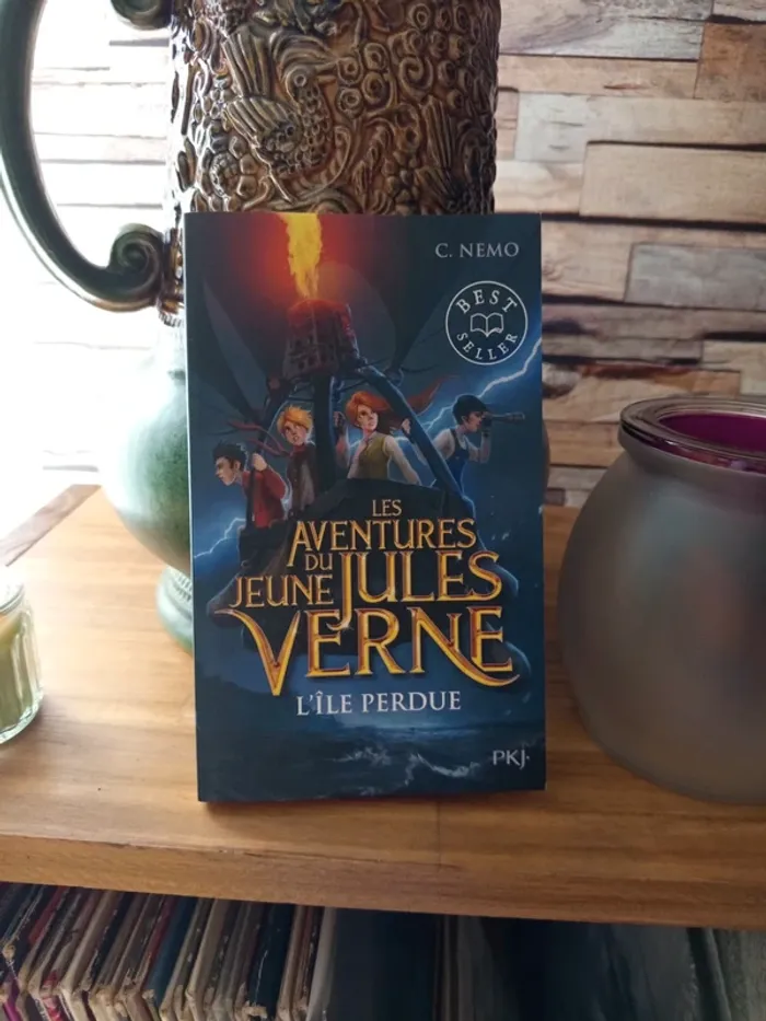 Les aventures du jeune Jules Verne L'île perdue