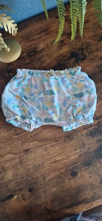 Short taille 12 mois tape à l'œil