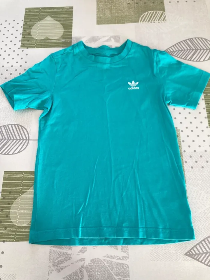 Tee-shirt adidas vert-turquoise en 9 ans (134 cm)