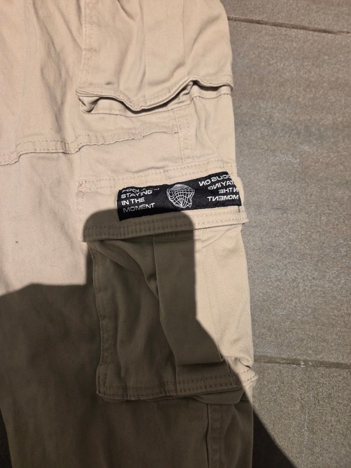 Cargo a poche beige - photo numéro 2