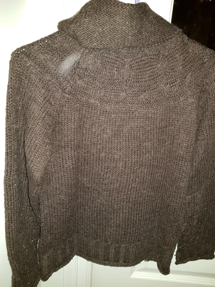 Pull col roulé T.10 ans - photo numéro 2