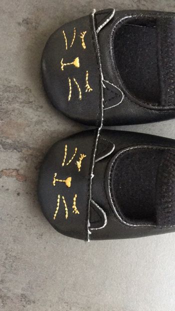 Petite chaussures chaussons