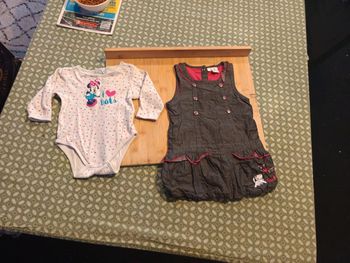 Robe et body Disney taille 9m