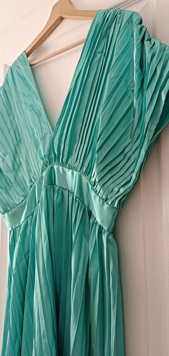 Robe Longue Plissée Verte Monette Bordeaux Femme - photo numéro 3