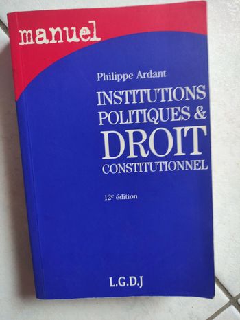 Livre Institutions politiques et droit constitutionnel
