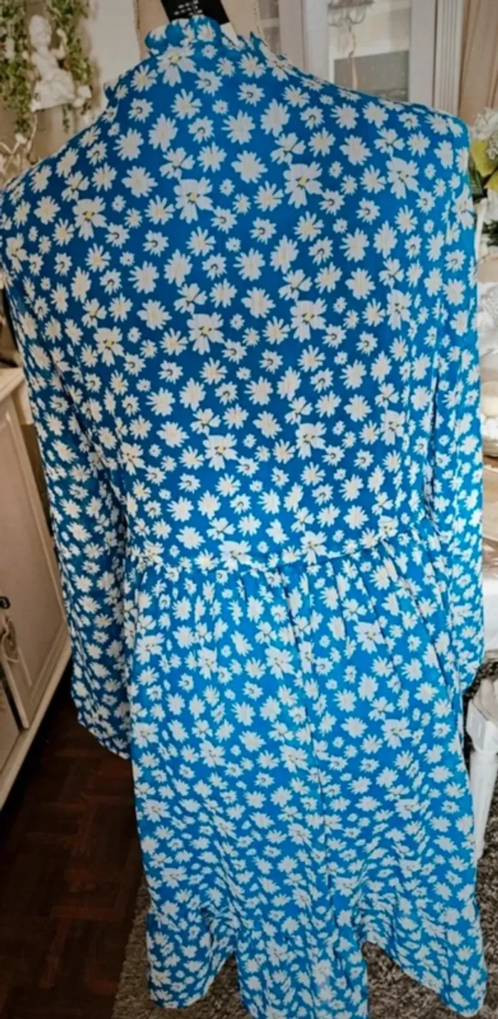 Robe bleue fleurie Esmara Taille 38 Neuve - photo numéro 6